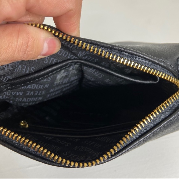 Steve Madden Black Wristlet Clutch - Picture 5 of 8